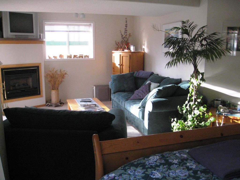 Avens Renaissance B&B Canmore Camera foto